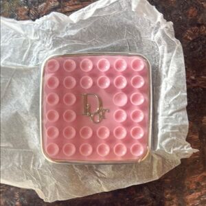 Dior pink octobuddy phone grip accessory